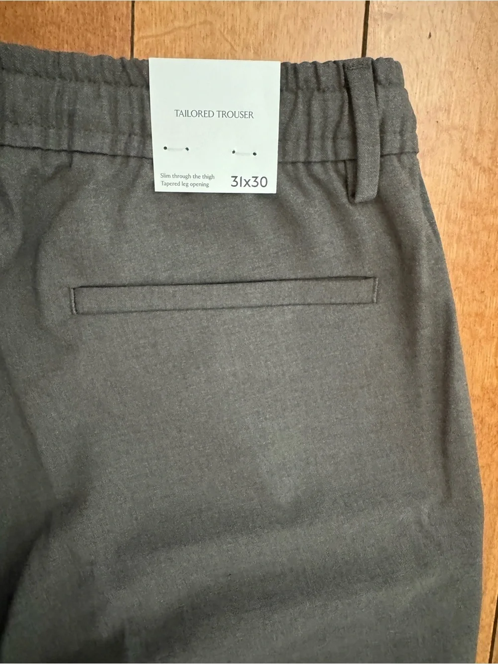 Banana Republic mens taupe tailored stretch dress trousers size 31x30.